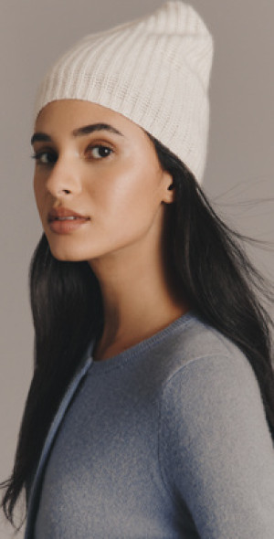 Maeve Hats display picture 1