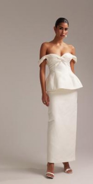 affordable off the shoulder wedding dress Off-Shoulder Long White Wedding Gown with A-Line Skirt Off White / 10