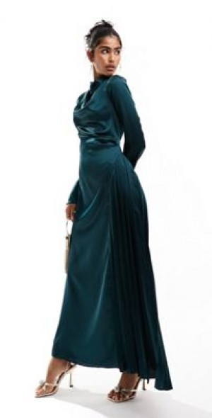green emerald velvet dress Always Turn To You Emerald Green Velvet Maxi Dress – Shop the Mint