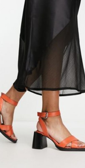 skechers plastic sandals