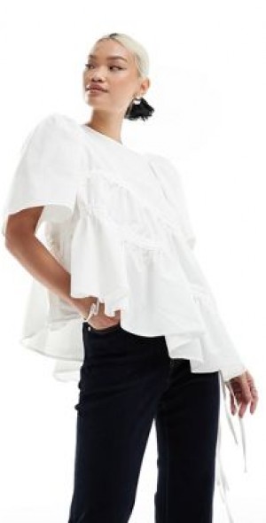Ghospell - asymmetric ruched top in white