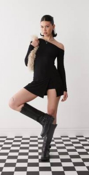 reclaimed vintage mini dress Reclaimed Vintage mini dress with tie front