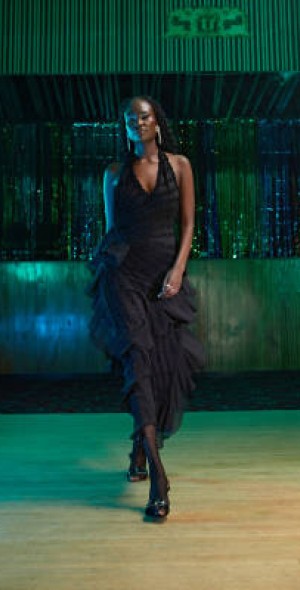 green halter neck dress topshop Floral Spaghetti Strap Dress with Slit – Sweetheart Ruffle Midi – ZINNTRA main image 1