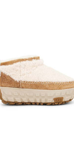 UGG - Venture Daze Ultra Mini Cozy Boot