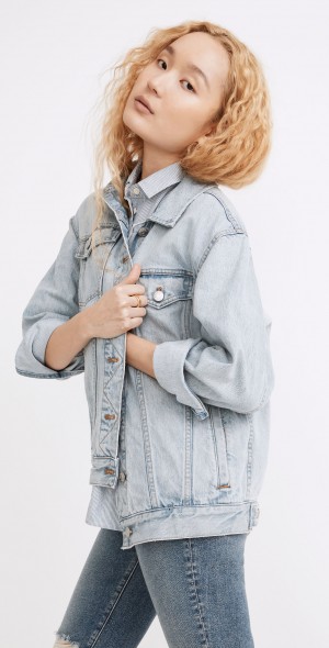 Madewell The Oversized Trucker Jean Jacket in Fitzgerald Wash