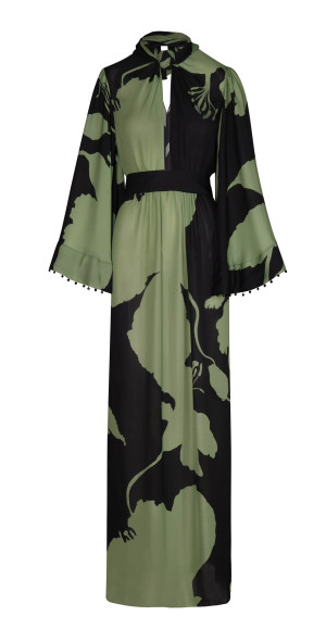 earthy green dress The Nature Queen Wrapped in earthy tones, this draped forest green wool dress echoes the organic beauty of the wild. #drapeddress #greendress #eveningdress #eveninggown #drapedgown