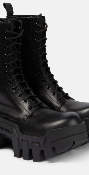 限定Balenciaga Bulldozerlace up boots 42 Balenciaga Bulldozer Lace-Up Boots | Saks Fifth Avenue
