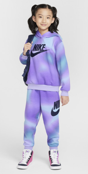 nike pants and hoodie