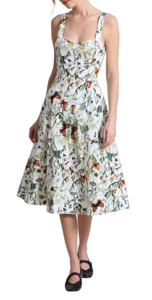 Avec Les Filles Dresses