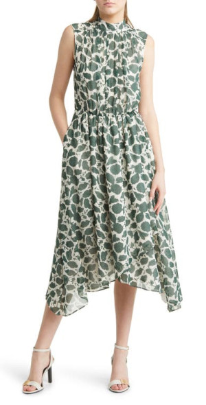 green emerald velvet dress Chelsey