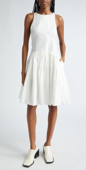 elegant vintage wedding dresses Elegant Vintage-Inspired Strapless Wedding Dress with Long rain – Bride  Edition