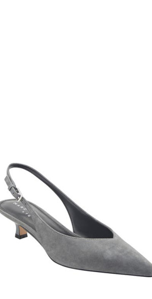 10 Chic Ways To Style The Iconic Cbk Skirt