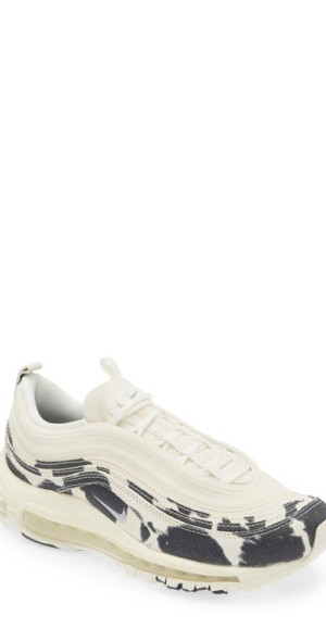 nike wild run windrunner grey