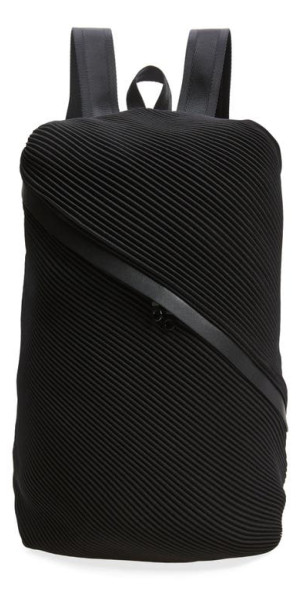 PLEATS PLEASE ISSEY MIYAKE ブラック大きなサイズ4 Pleats Please Issey Miyake プリーツ シングルコート | ブラック