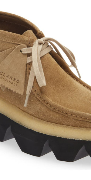 Sacai - Clarks® Original Hybrid Wallabee Lug Sole Chukka Boot in