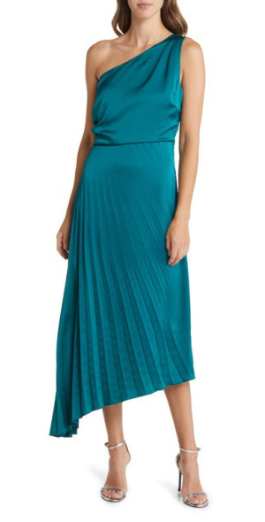 asymmetrical skirt dress Waist – Elegance Boutique and 24.5 waist site-nav-work Color:Damson Vida Dress Jaded London