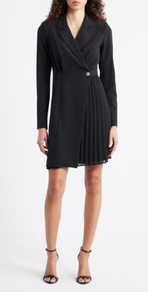 Vince Camuto Dresses Vince Camuto Dresses