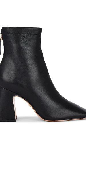 Lola Cruz - Dinge Boot